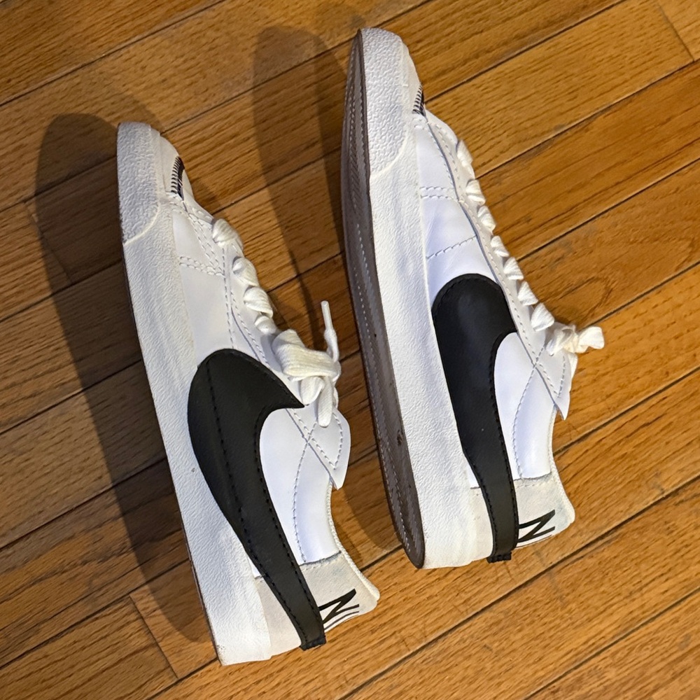 Nike White Sneakers - Picture 6 of 10